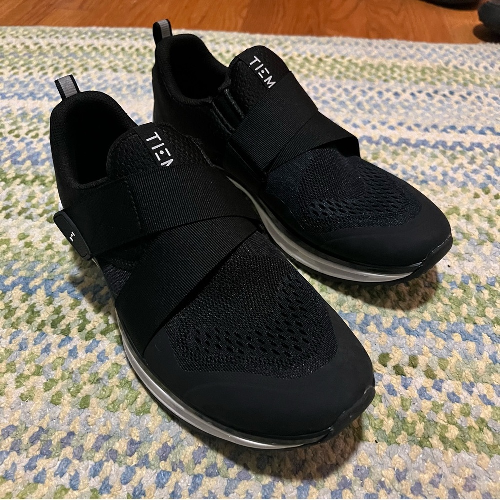 TIEM Slip-On Cycle Shoes for Women in Black